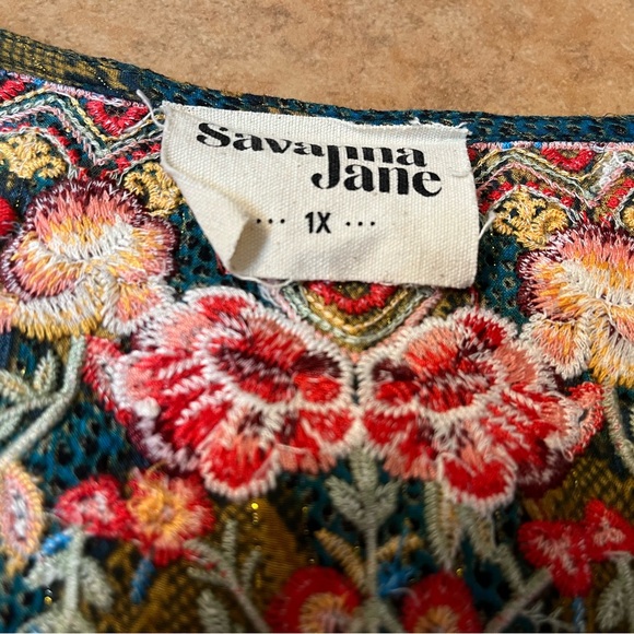Savannah Jane Green Boho Tunic w/Embroidery, Metallic Thread, Bell Sleeves 1X - Picture 10 of 11